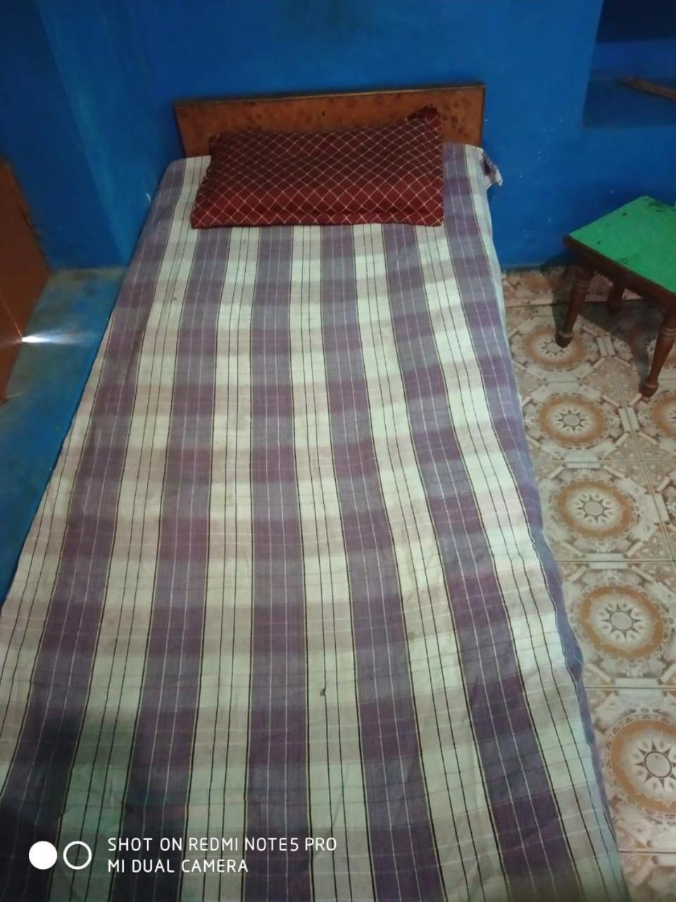 Hotel Yatri Niwas Benares Buitenkant foto